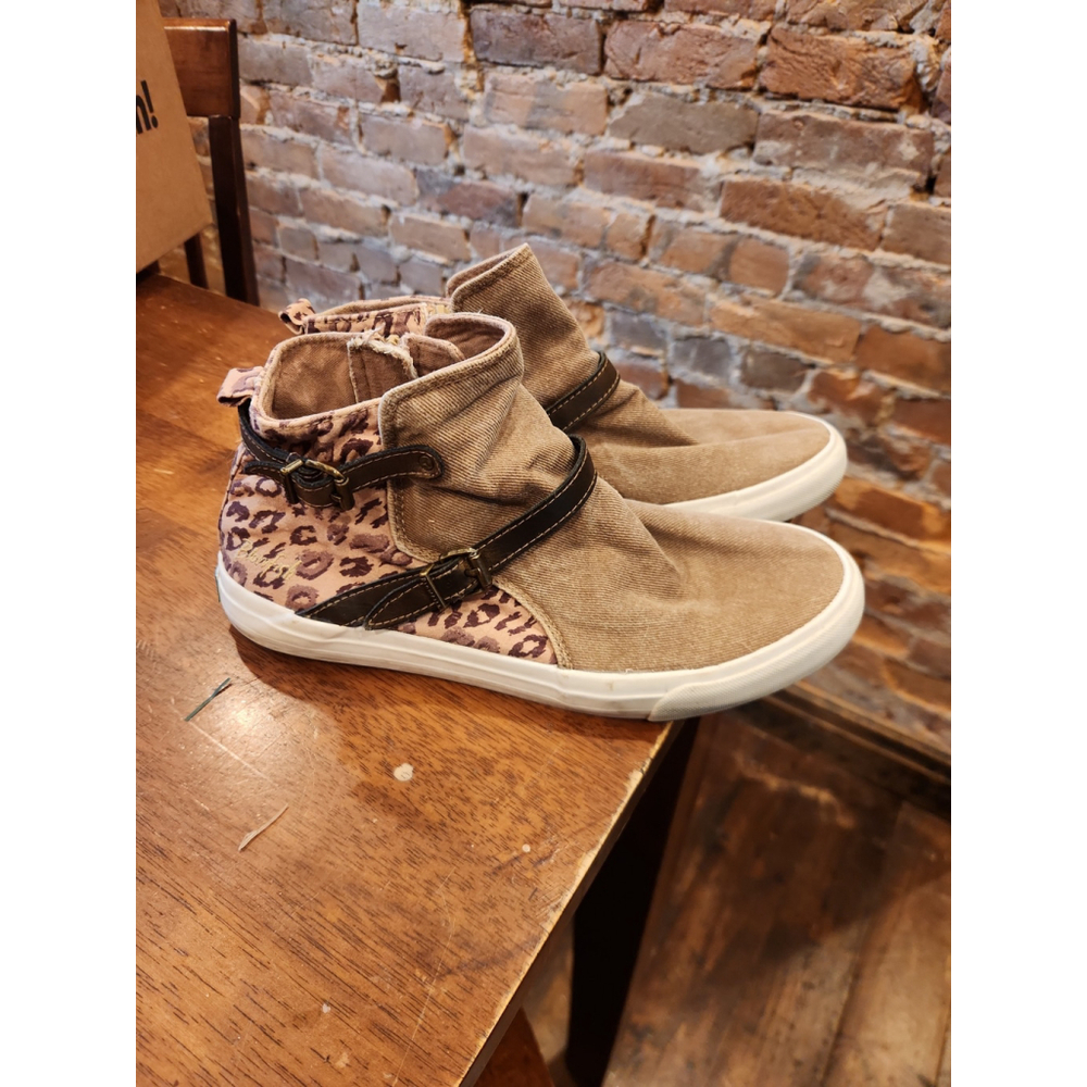 Like New! Women's Size 10 Blowfish Cheetah-Print High Tops